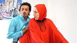 Arab wife treats herself with plenty of dick in foot fetish kinks