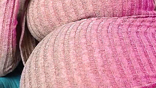 Pregnant Boss Makes Her Best Worker Feeling Good