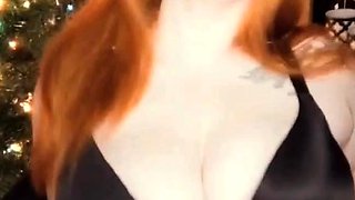 Solo pussy toying redhead sexy close up masturbation action