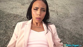 Martin Gun Discovers Colombian Charm in Public Seduction