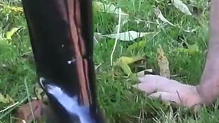 Using a Stranger to Clean Her Muddy Boots