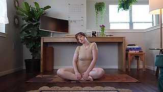 Redhead flexible babe hot solo