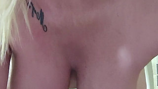 Sensual Relaxation in the Bathroom - Intensive Masturbation & Private Insights