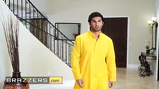 Brazzers - Angel Gostosa & jasmine sherni can't hold their hunger for a meaty cock and a big sperm of jizz