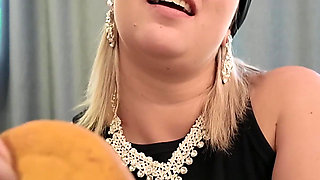 18 Years Old Teen Stepson Fucks His Busty Stepmom in Hijab