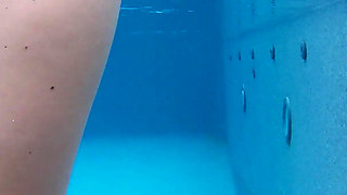 My Darling Fucks Me in the Pool of the Villa!