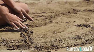 Big assed mom babe comes from the Ukraine