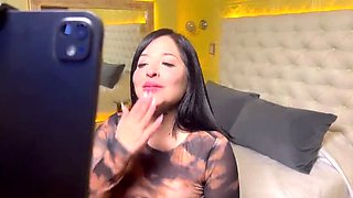 Busty Amateur Kate Jenn Goes Live