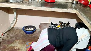 Desi Step Sister Hardcore Fuck With Neighbor Boy In Kitchen - Indian Bhabhi Doggy Style & Dirty Talk
