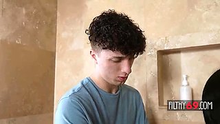 Curvy Latina stepmom Queen Rogue fucks stepson Ethan Seeks hard in the shower