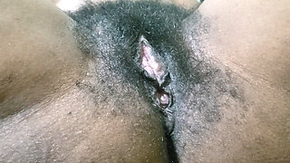 Very very hot amateur crazy pussy delivers irresistible sensual energy, natural beauty