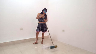 The Employee Talks to Her Friend in a Cleaning Company and Then Has Sex with the Heir of the Company