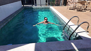 Stepmom Seduced Her Stepson in a Pool