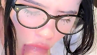 A Perverted Secretary Fucks Her Boss's Dick and Jerks Him off with Her Feet