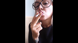 Smokin Fetish! See How I Relax Myself on the Wc with Cigarettes