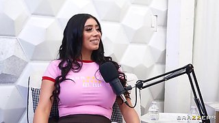 Kira Noir, Violet Myers  Alex Jones Transform Studio into Wild Threesome