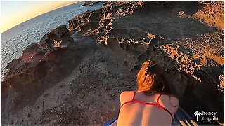Girlfriend lets me take her outdoors for Valentine’s passion