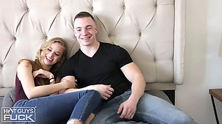 Muscle Stud Joey Russo Fucks Blonde Sarah Sunday