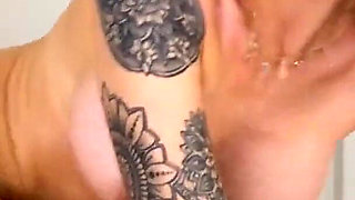 Ren Leon Was Such a Good Lay the First Time