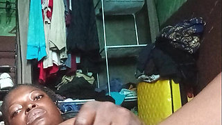 Cool Reels of Her Showing a Live Masturbate