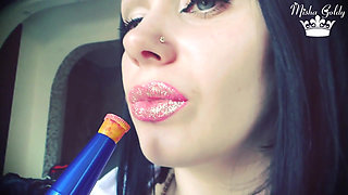 Hookah smoking & lipstick fetish