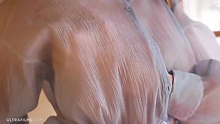 Gorgeous solo in the morning with a very lusty doll Kinsley White