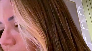 Hot amateur webcam teen masturbates for their fans