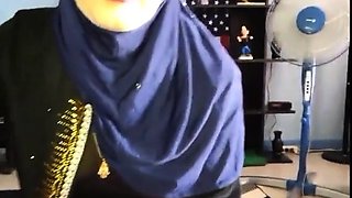 Arab Amateur Carole75 Gives a Blowjob in a Veil