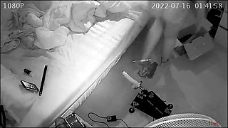 Cam Catches Kittienoone Using Her Sex Machine