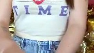 AMATEUR BRUNETTE TEEN NATURAL TIT CAUGHT MASTURBATINg CHEAT
