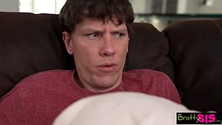 Sneaky Stepsister - S18:e12