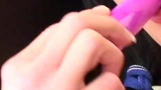 Olds Fuck Dolls - Perfect 18yo College Girl Hunts Her Cunt in the Class Room