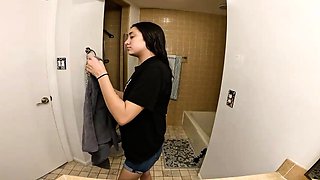 Nervous Teen Krystal's First Time Casting: Big Ass Squirting