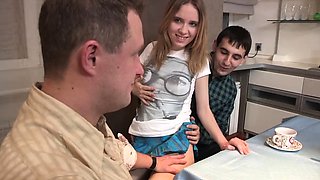 Amateur Cuckold Debbie Sells Her Girlfriend Isabel Stern