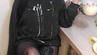 I Fill My Stomach with Food