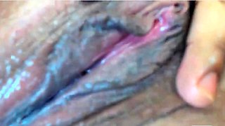 Amateur Busty Latina on Webcam