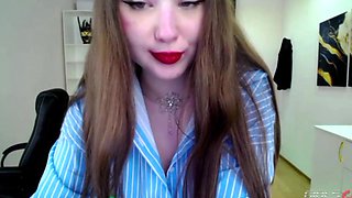 Big Ass Brunette Show Live - Big tits