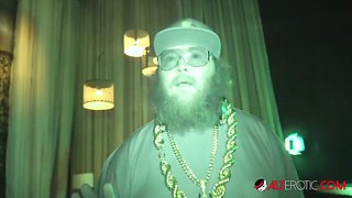 Watch inviting Sascha Ink and Kali Roses's porn