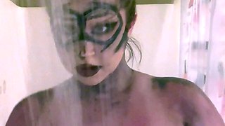 Awesome Big Boobs Blonde Masturbates In The Shower