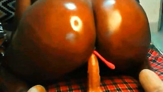 Oiled BBW Riding