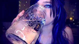 Cosplay teen cutie poses and plays with herself on webcam