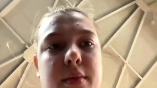 Risky Fucking In The Public Gym