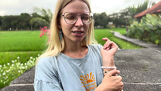 How an AI girlfriend can help you (or break you)