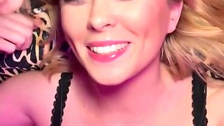 Lea Suce Dans Ce POV Jusqu'a Ce Que Son Ami Jouisse Dans Sa Bouche(2K) - Blowjob