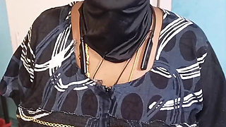 Milky Big Boobs Indian Desi Aunty