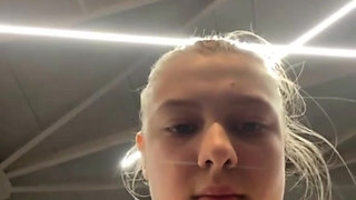 Masturbate in the changing room