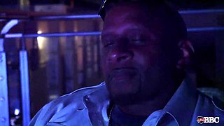British MILF London River and Prince Yahshua Fuck Kate Kennedys Ass in Threesome