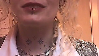 Sexy Realtor Desperate to Make the Sale