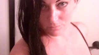 AluraMarie wet pussy