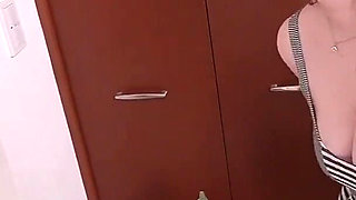 Chinamin's G-cup Boob Show! 97 Cm (2)
